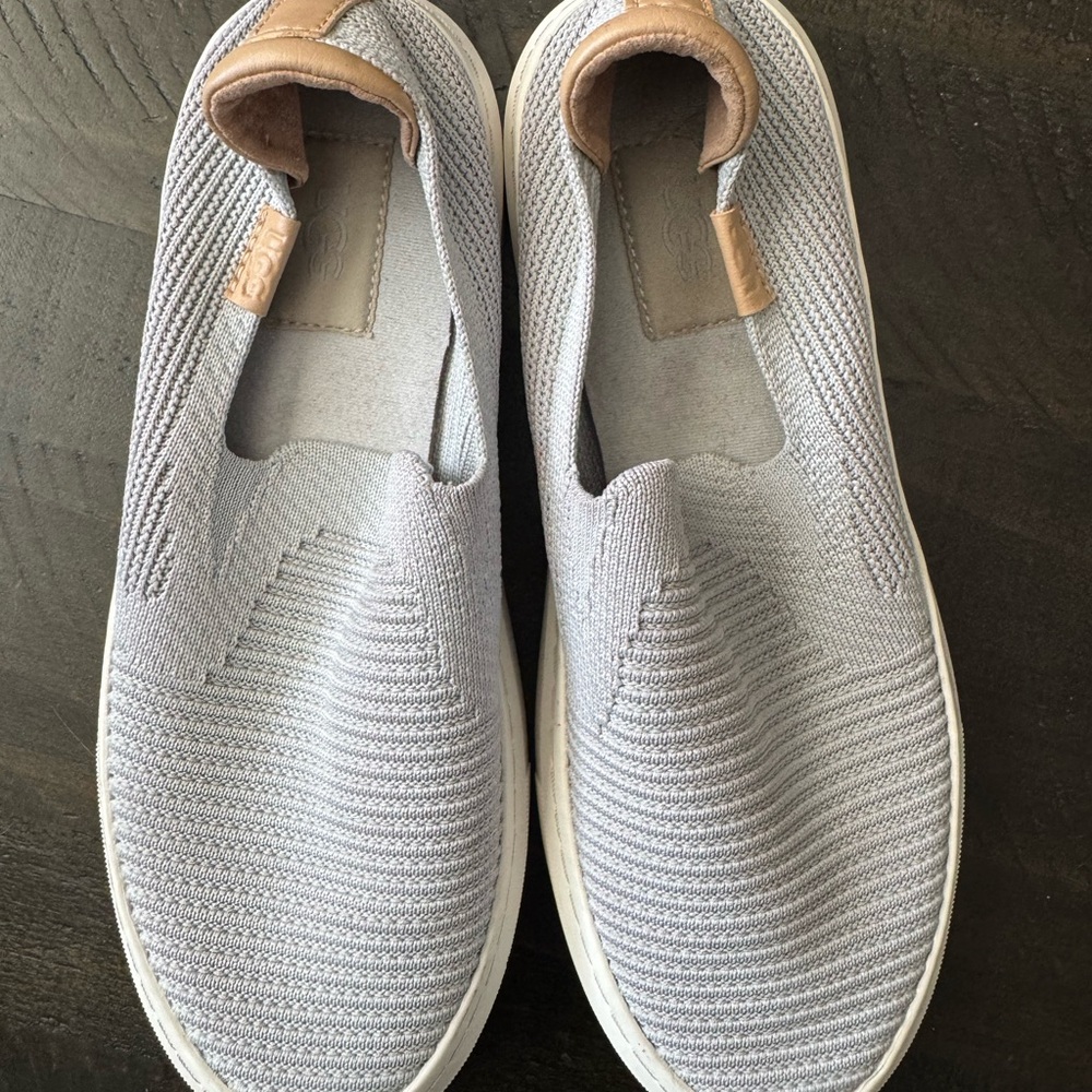 UGG Alameda Sammy slip on
